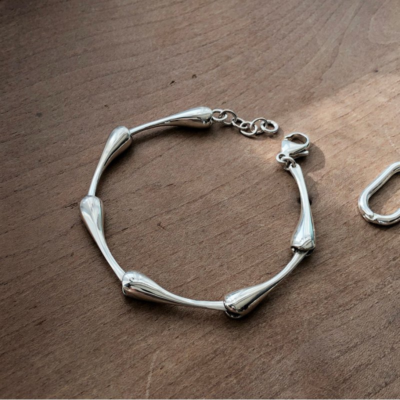 Geometric Minimalist 925 Sterling Silver Water Drop Bracelet Soft Line Silver Bracelet Bracelet Geometric Minimalist 925 Sterling Silver Water Drop Bracelet Soft Line Silver Bracelet Bracelet